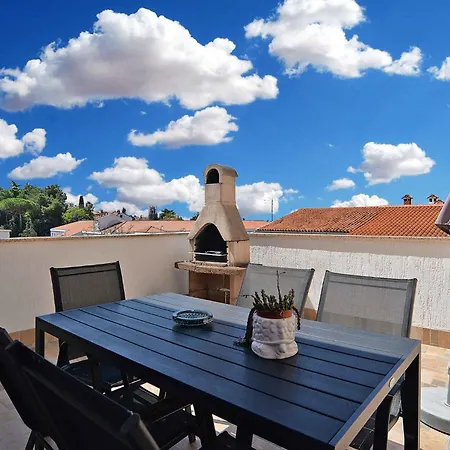 With A - C In Porec-istrien 42534