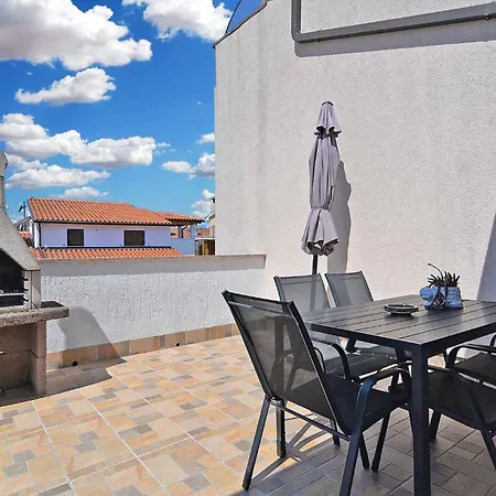Apartment With A - C In Porec-istrien 42534 Porec