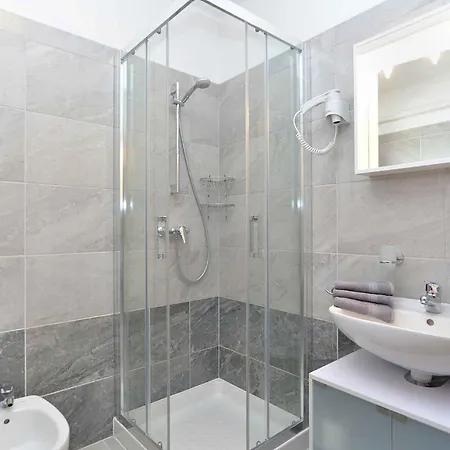 With A - C In Porec-istrien 42534 Apartment Porec