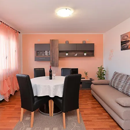 With A - C In Porec-istrien 42534 Apartment Porec